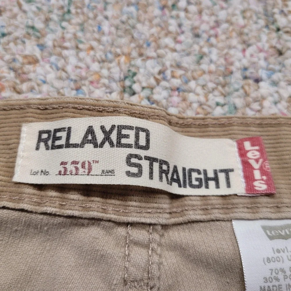 Levis 559 Pants Mens 38x30 Beige Corduroy Baggy Relaxed Fit Straight Leg‎ Y2K